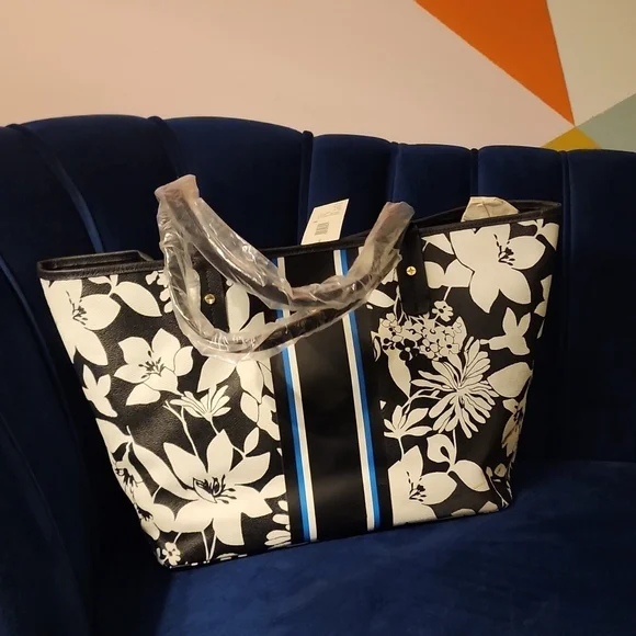 C Wonder black and White floral large tote - Picture 5 of 6